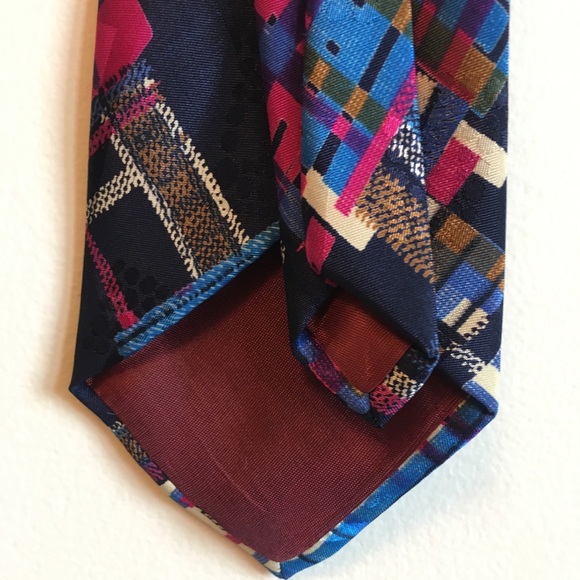 Multicolored tie. - Picture 3 of 3